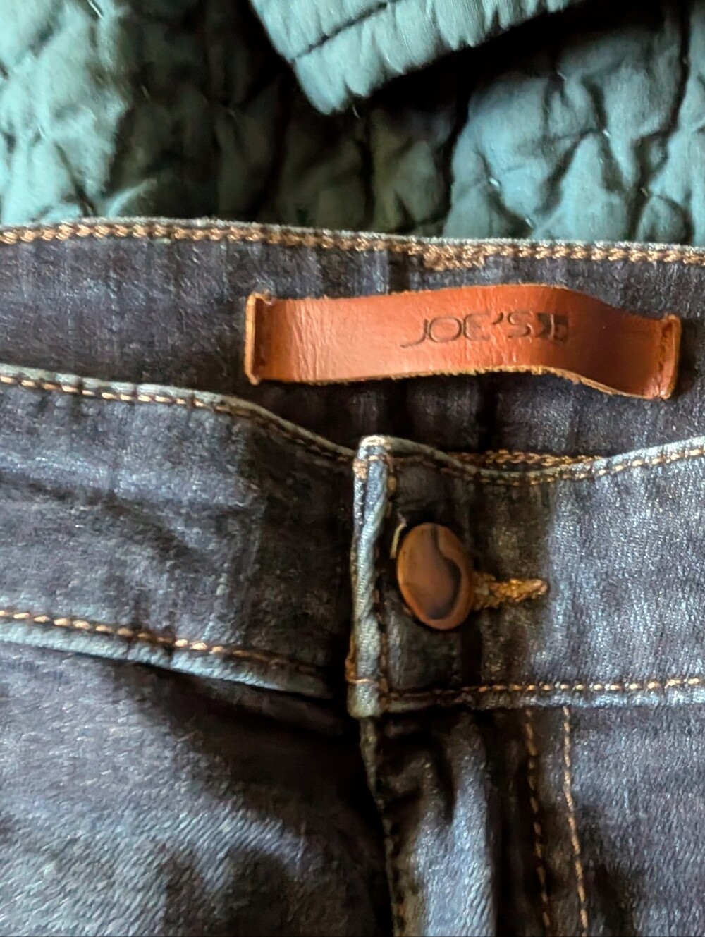 Joe's High Rise Skinny crop Jean, Worn Knees, Size 30